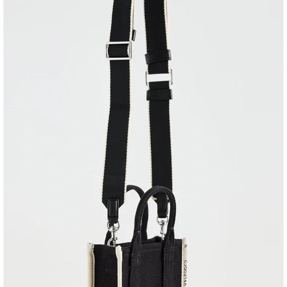 - Marc Jacobs Black Tote Bag ‼️NEW - Picture 12 of 16